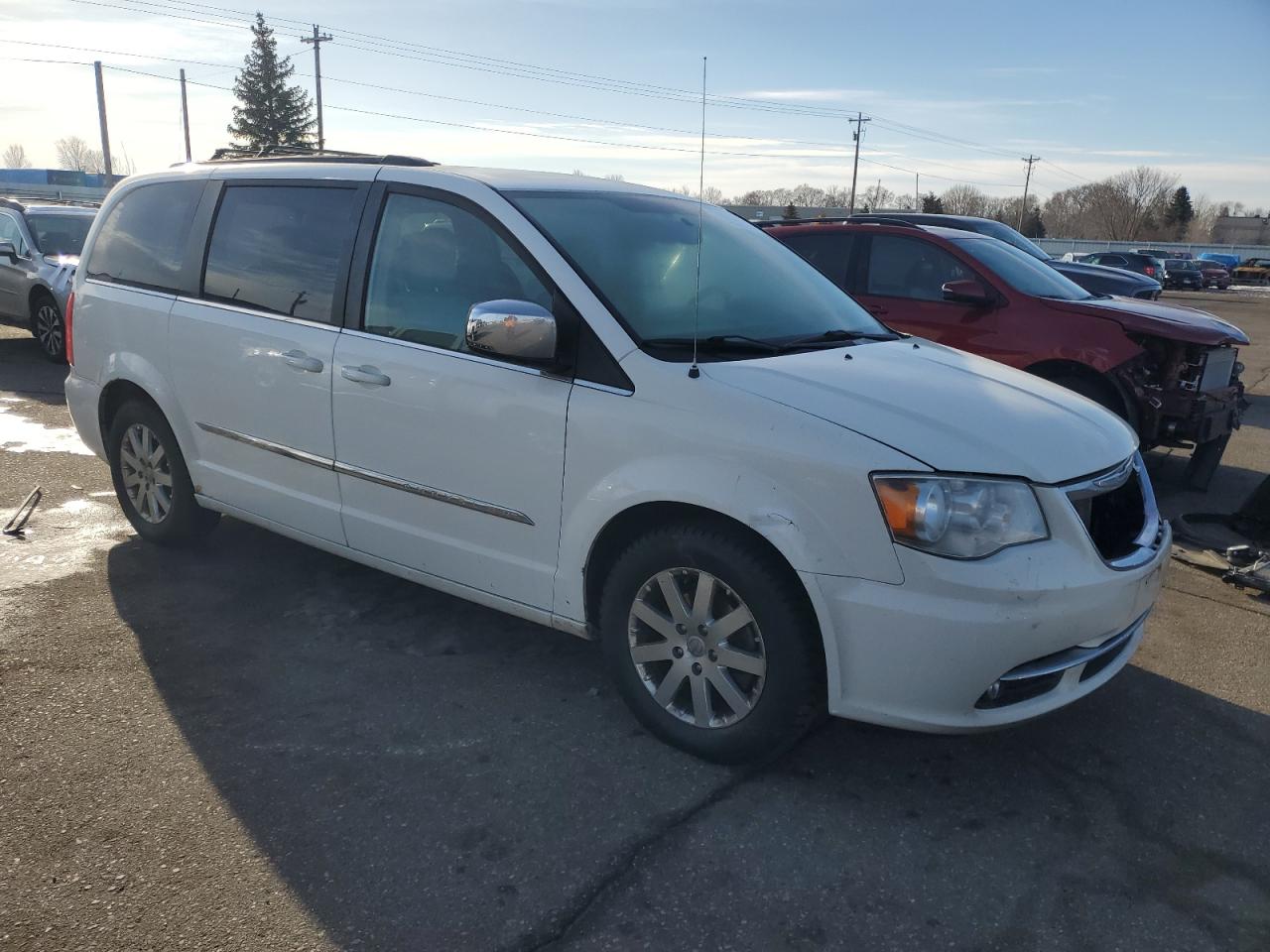 2012 Chrysler Town & Country - Image 4