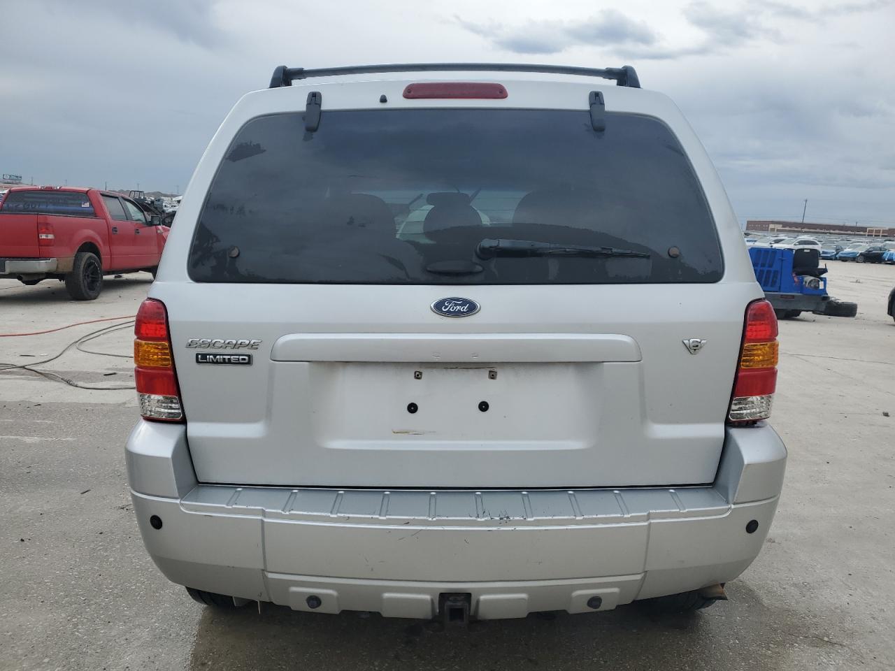 2006 Ford Escape - Image 6