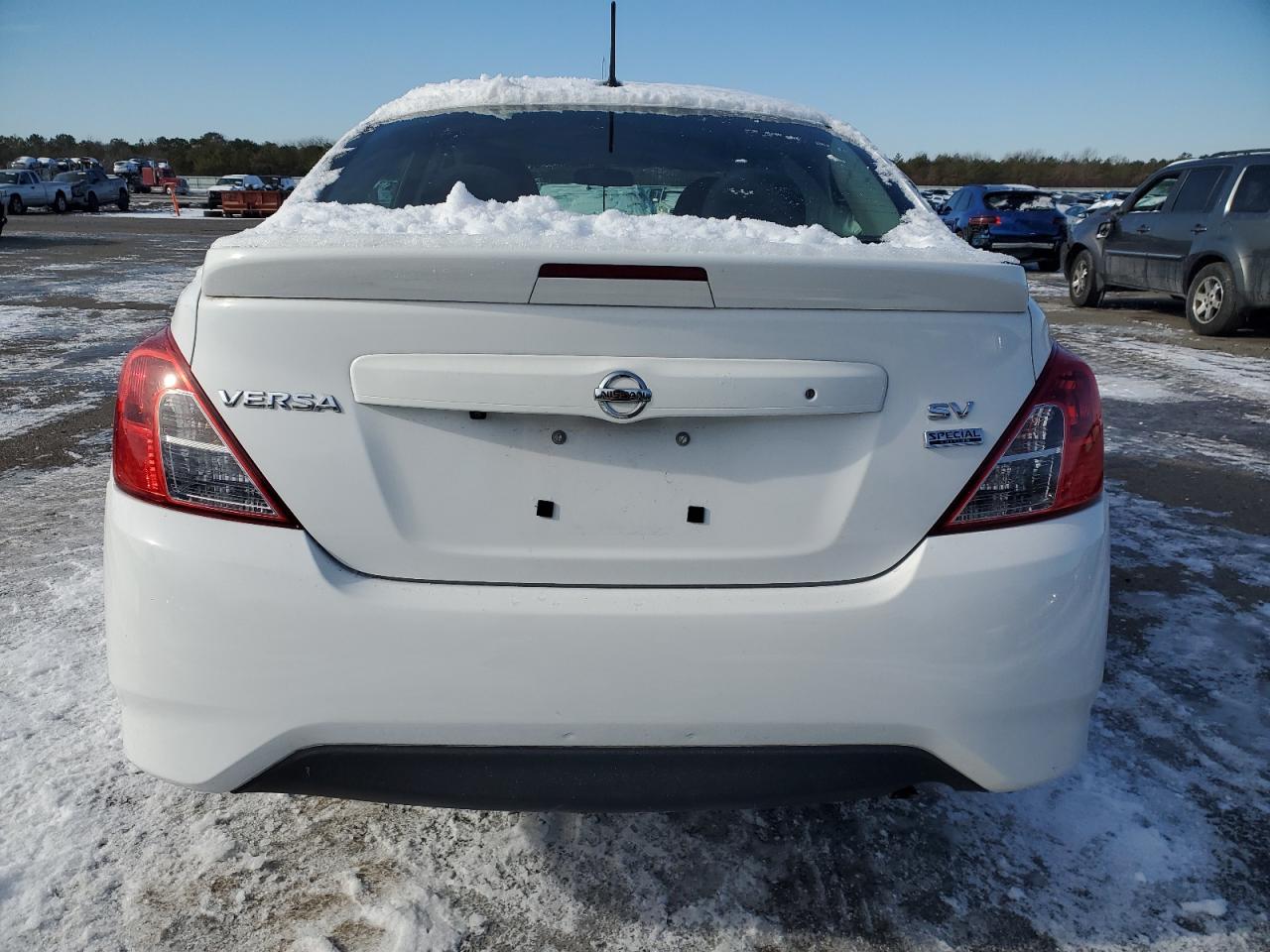 2019 Nissan Versa - Image 6