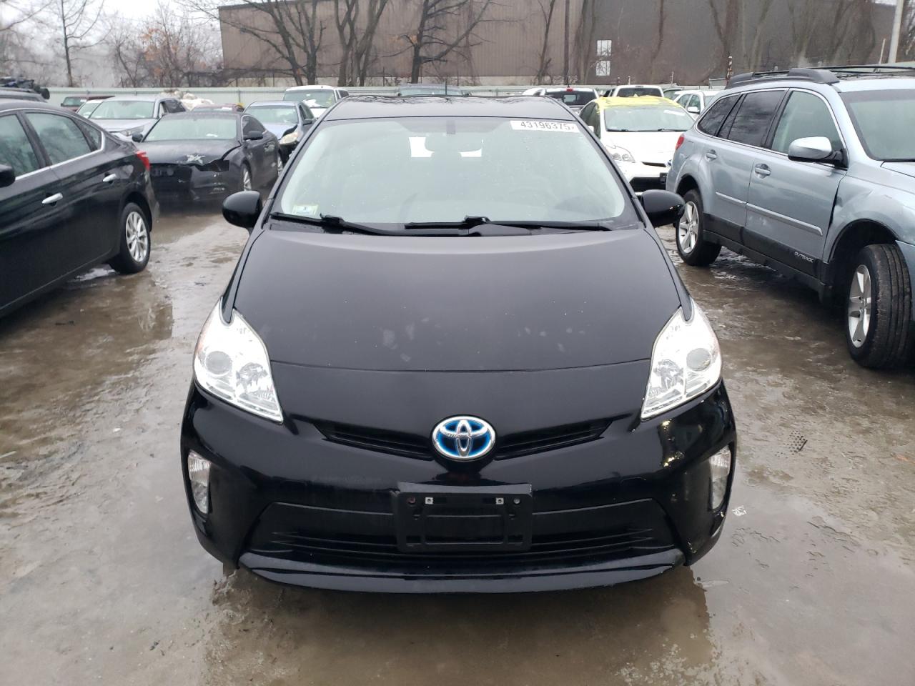 2015 Toyota Prius - Image 5