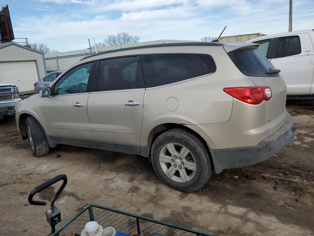 2011 Chevrolet Traverse - Image 2