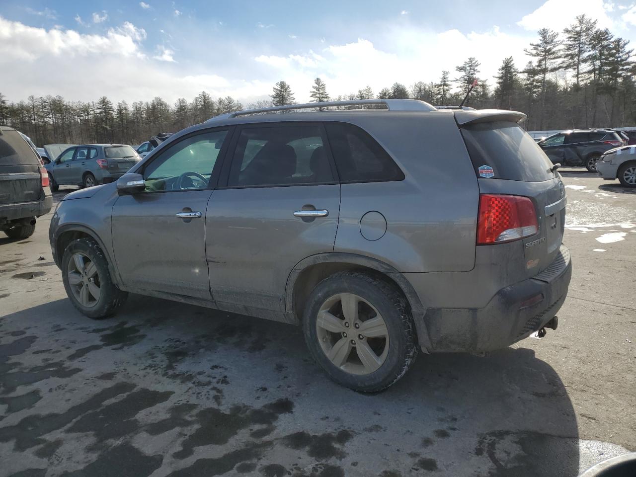 2013 Kia Sorento - Image 2