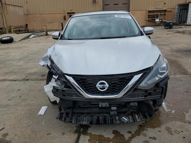  NISSAN SENTRA 2017 Сріблястий