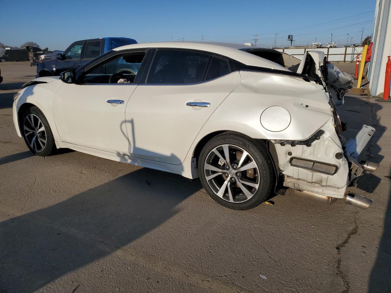2017 Nissan Maxima - Image 2