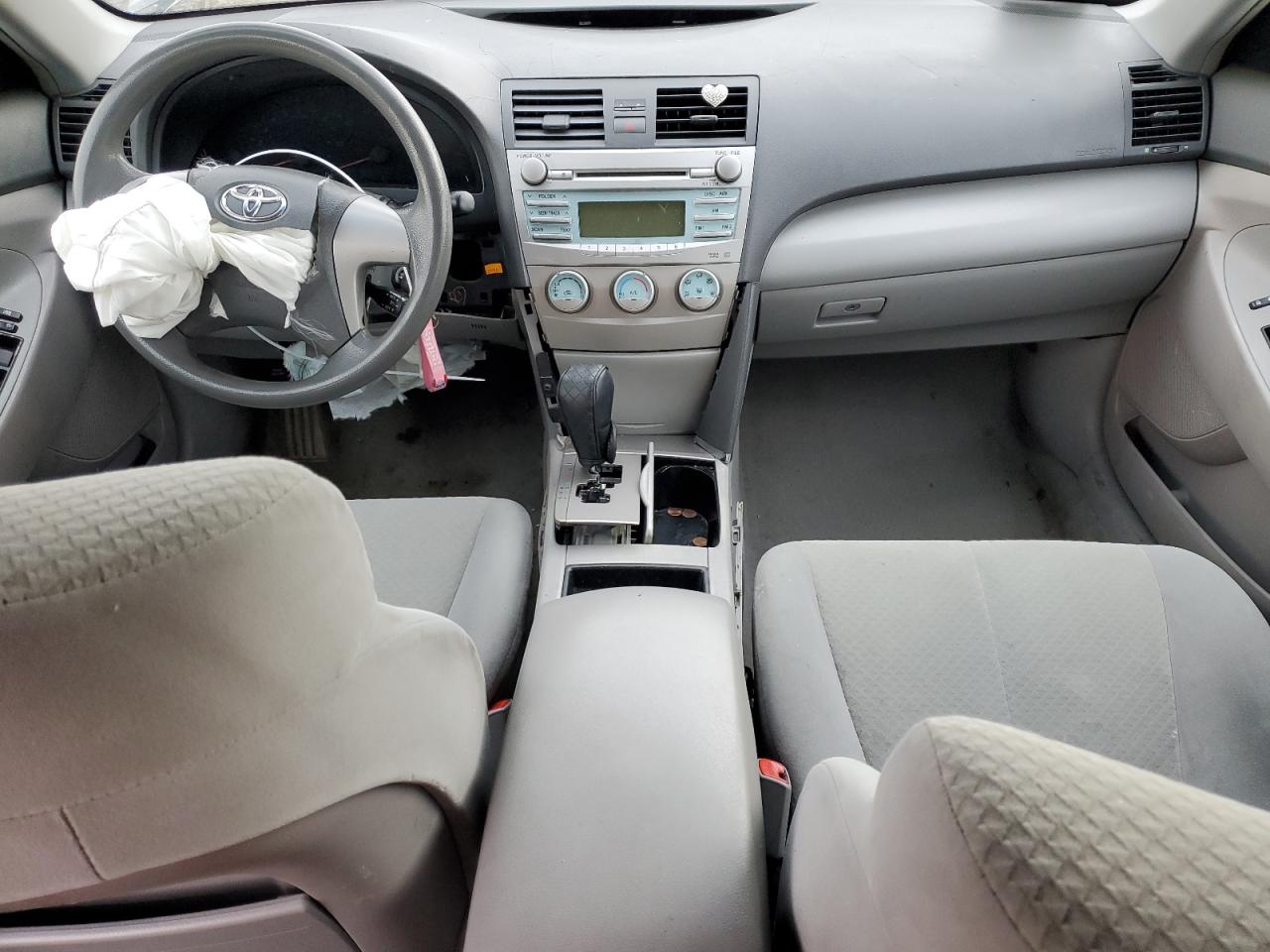 2009 Toyota Camry - Image 8