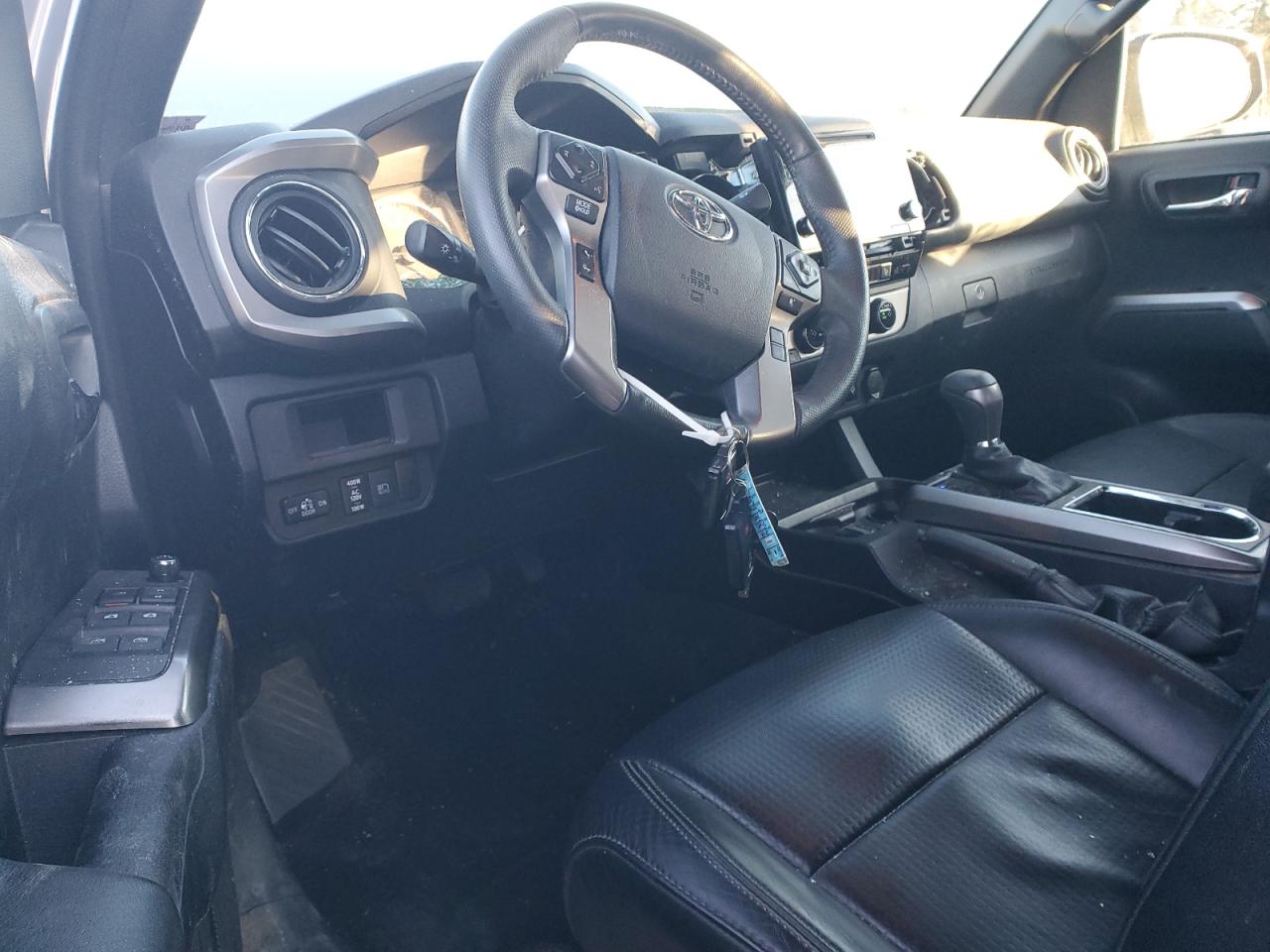 2018 Toyota Tacoma - Image 8