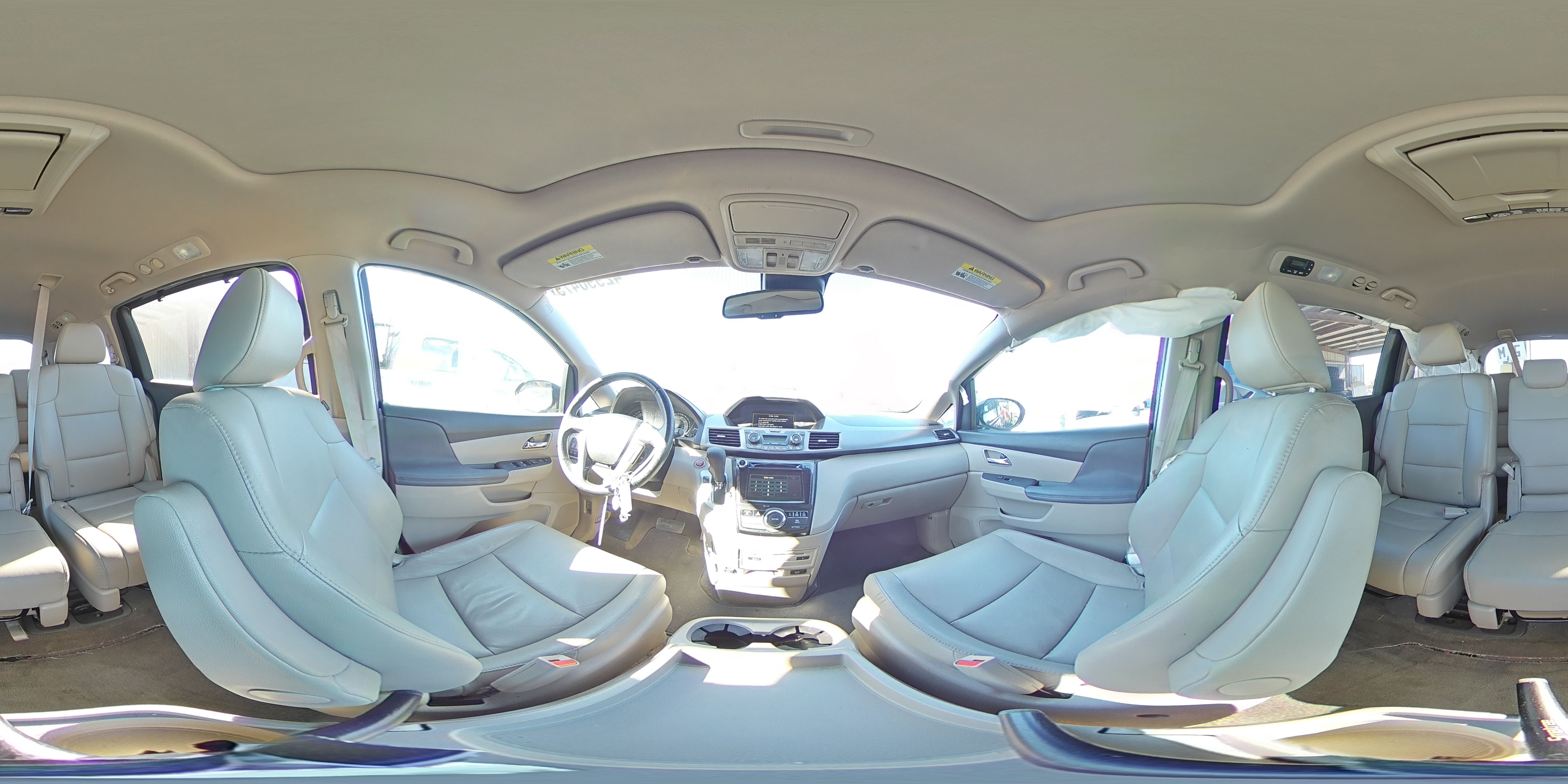 2015 Honda Odyssey - Image 15