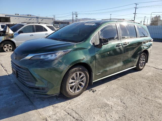 2021 Toyota Sienna Le