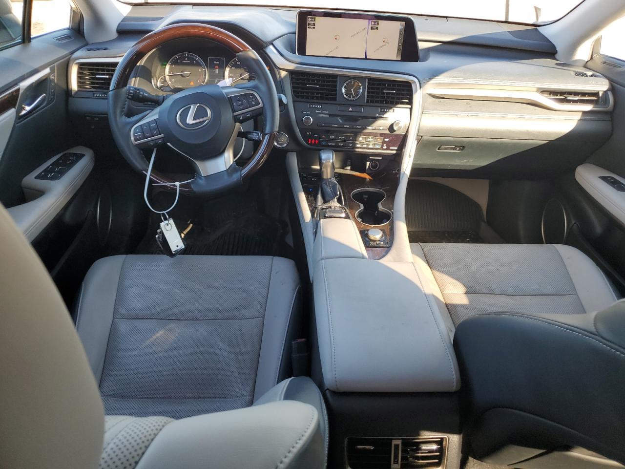 2017 Lexus RX - Image 8