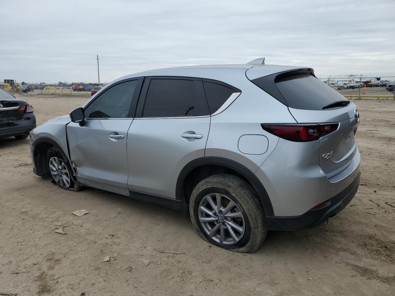 2023 Mazda CX-5 - Image 2