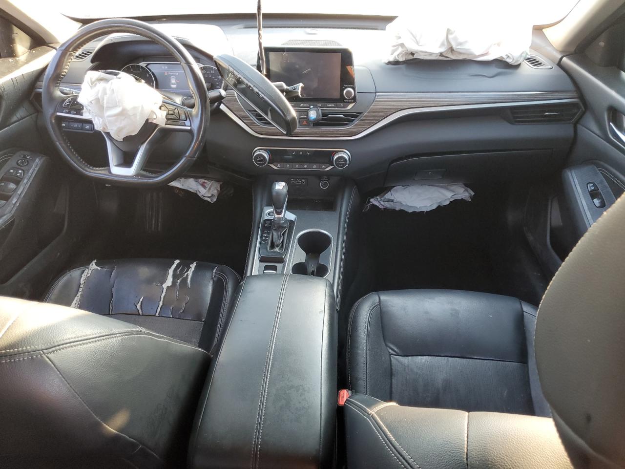 2019 Nissan Altima - Image 8