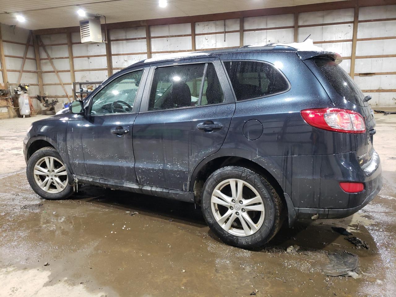 2012 Hyundai Santa Fe - Image 2