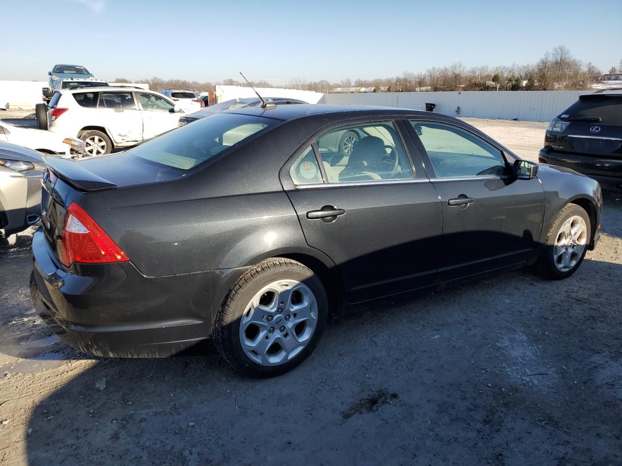 2010 Ford Fusion - Image 3