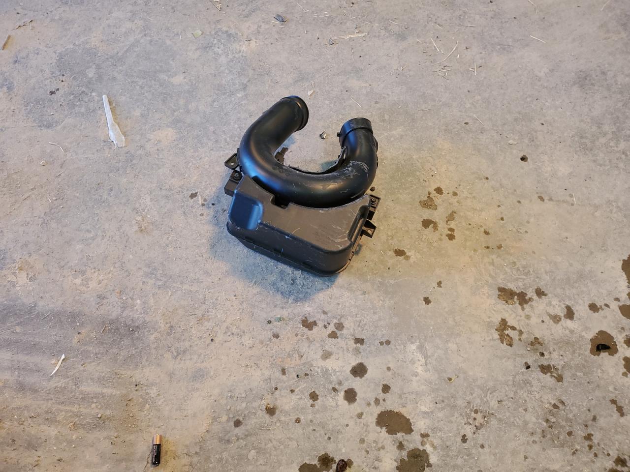 2024 Kia Forte - Image 14