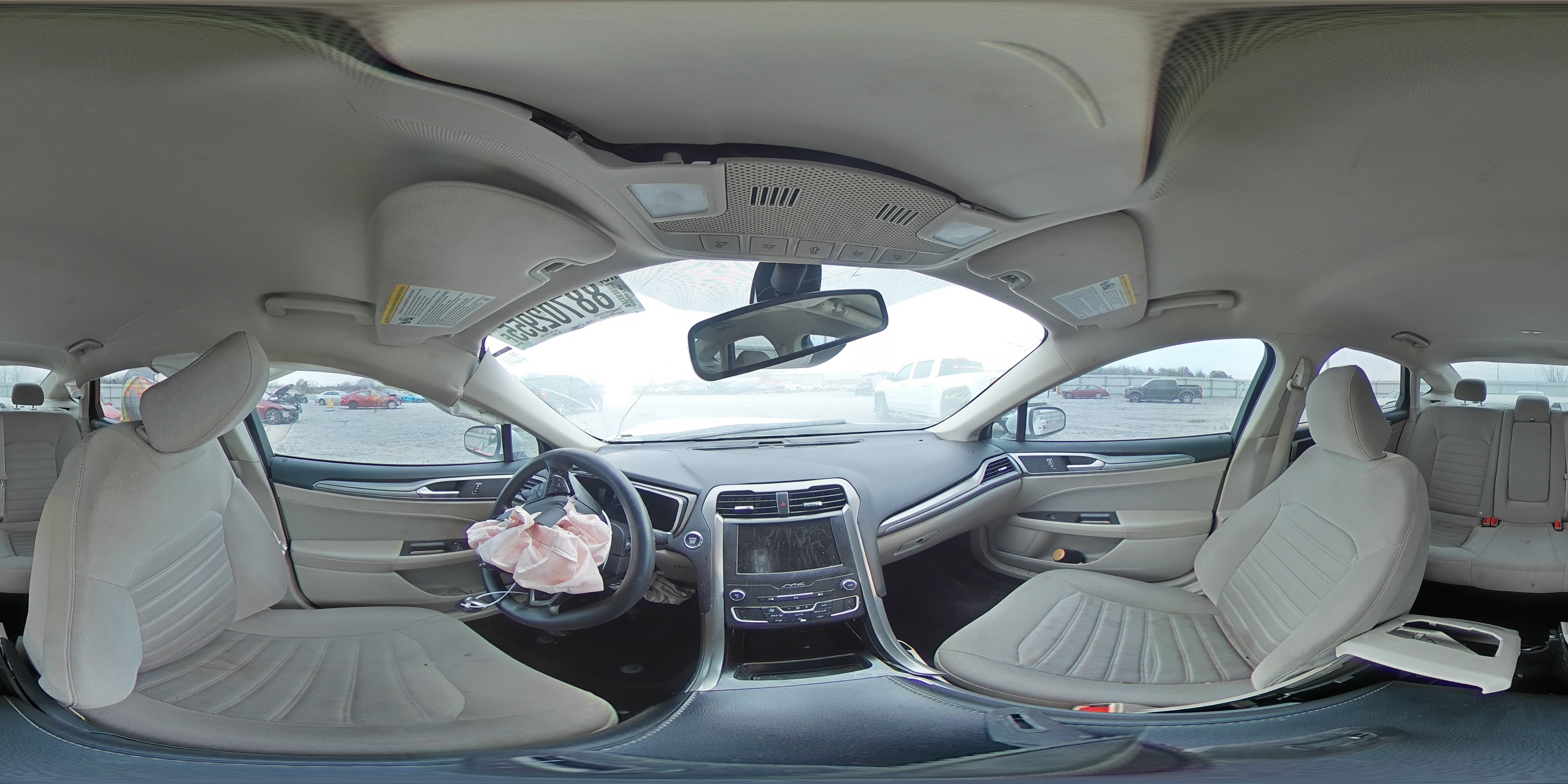 2020 Ford Fusion - Image 13