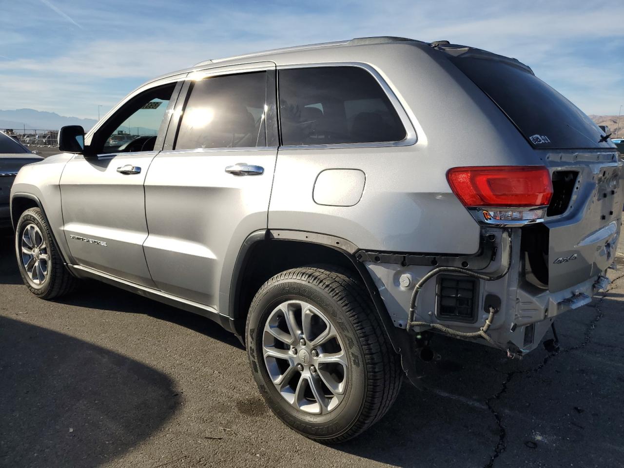 2014 Jeep Grand Cherokee - Image 2