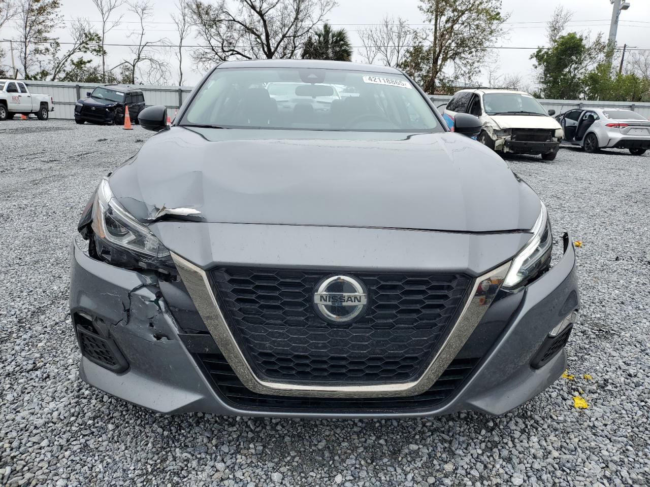 2021 Nissan Altima - Image 5