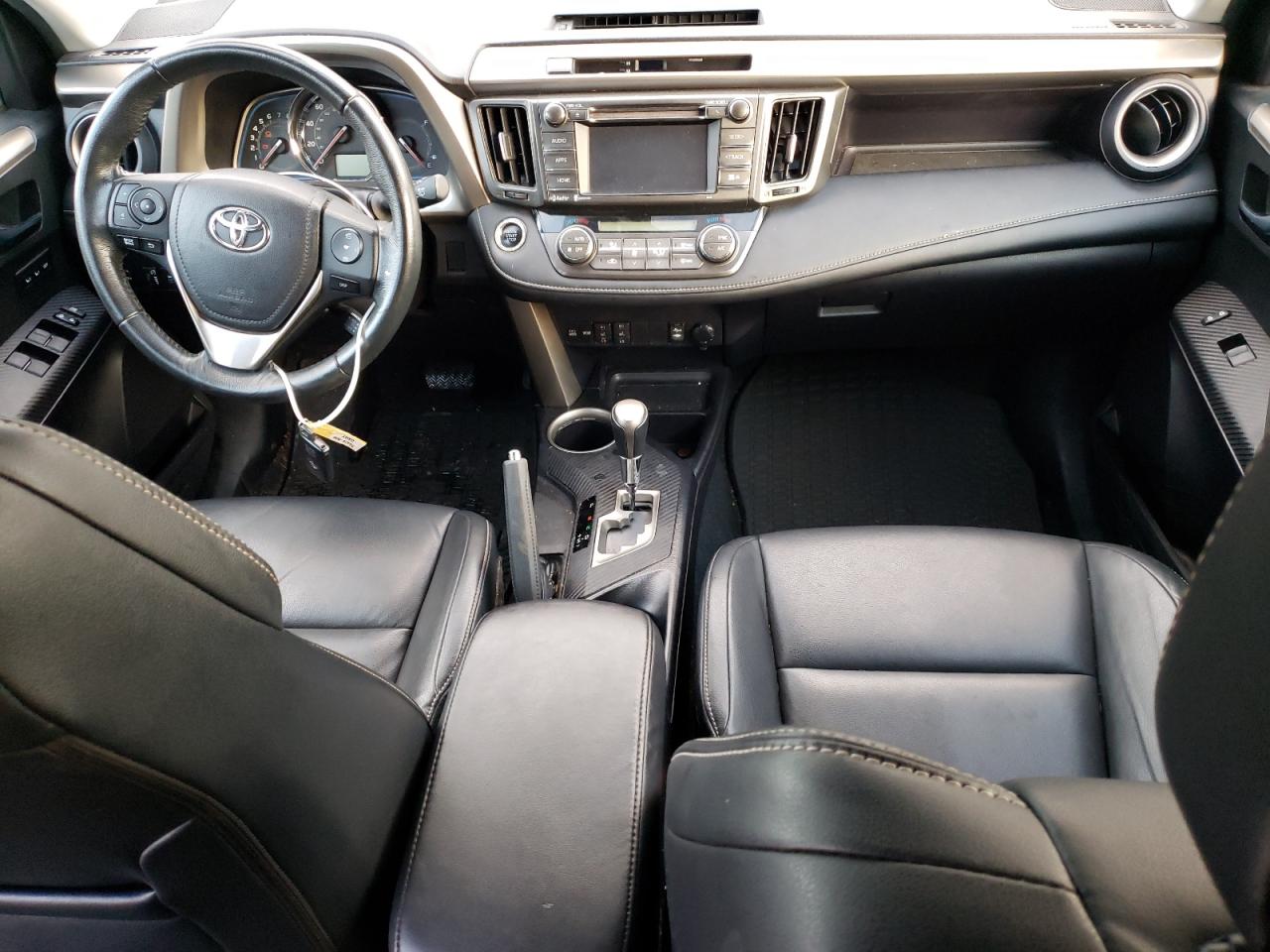 2015 Toyota RAV 4 - Image 8
