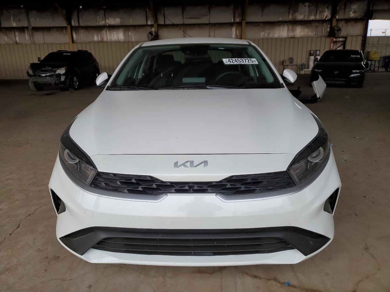 2023 Kia Forte - Image 5