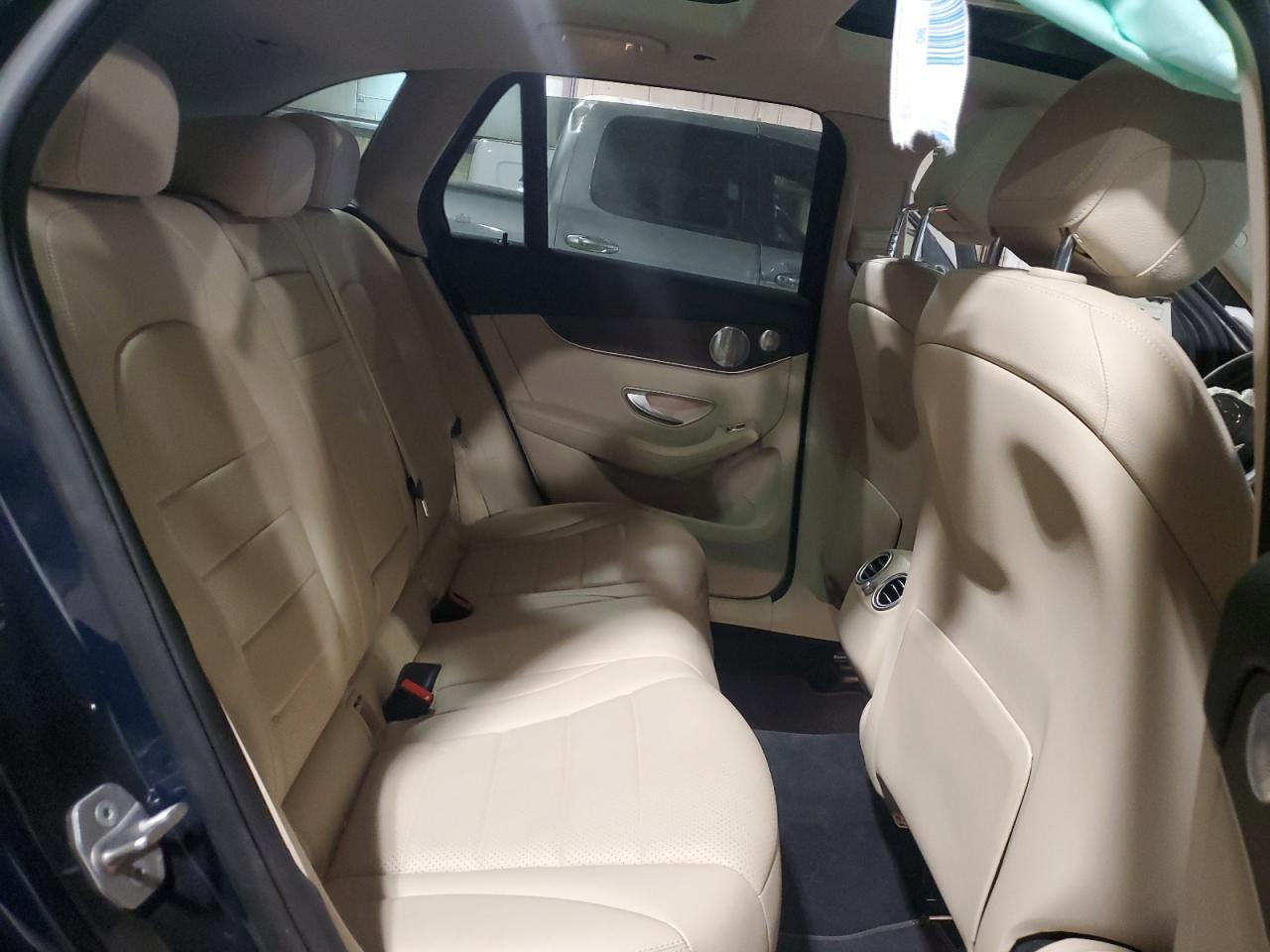 2020 Mercedes-Benz GLC - Image 11