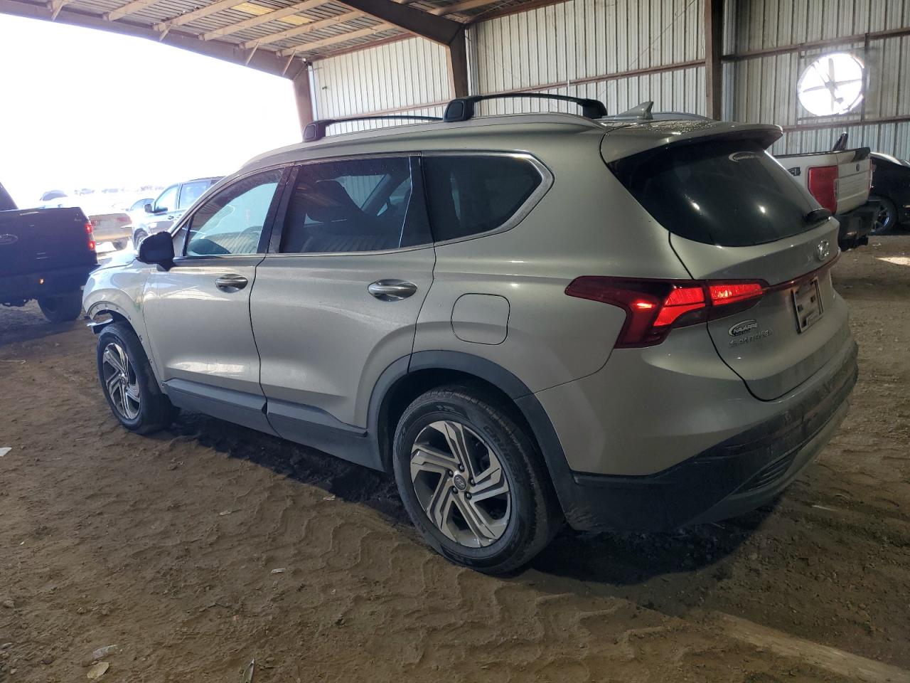 2023 Hyundai Santa Fe - Image 2