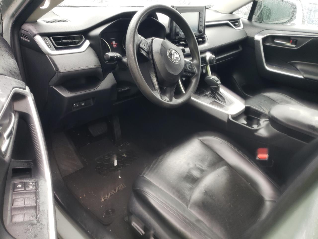 2020 Toyota RAV 4 - Image 8