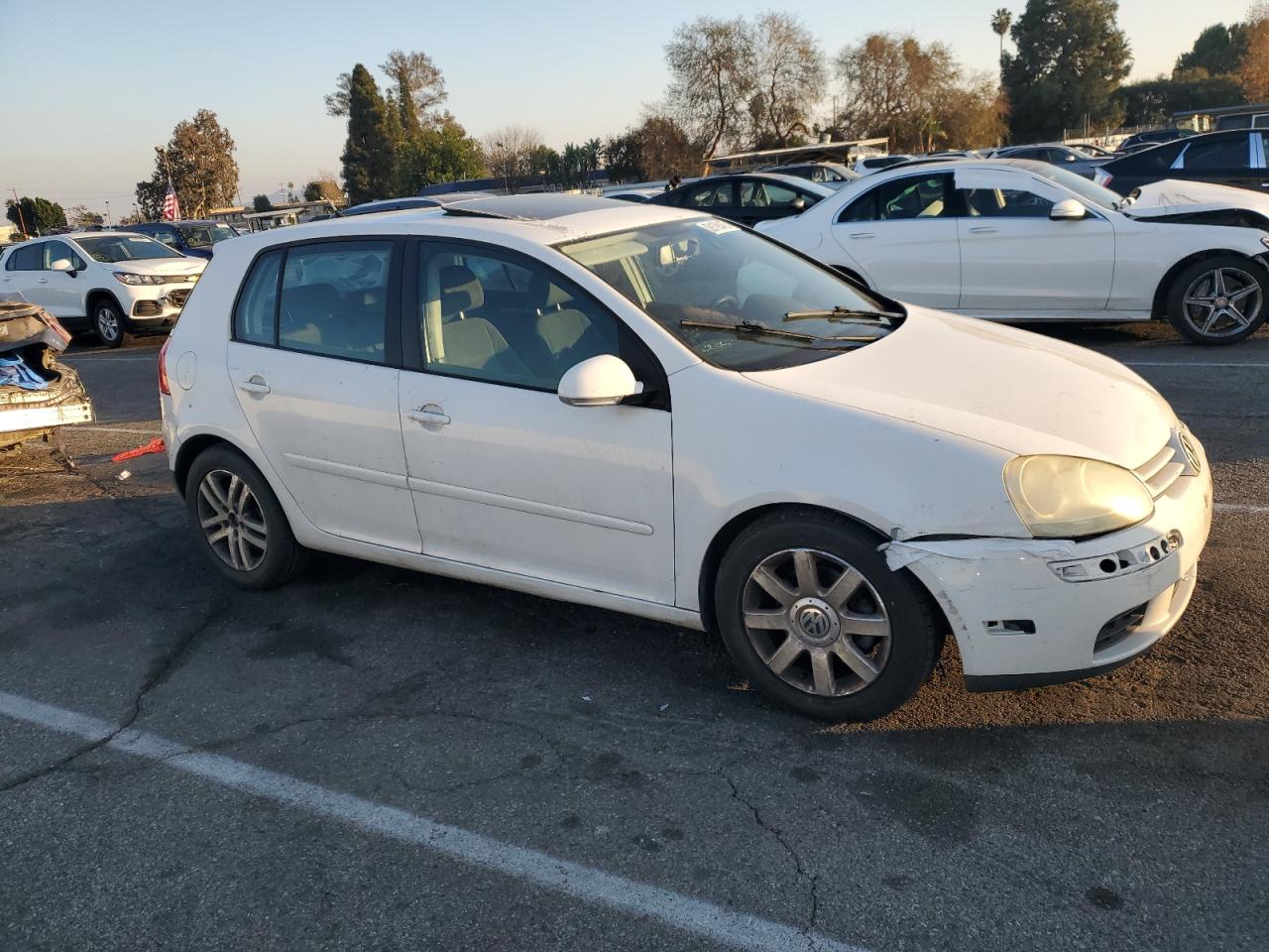 2009 Volkswagen Golf - Image 4