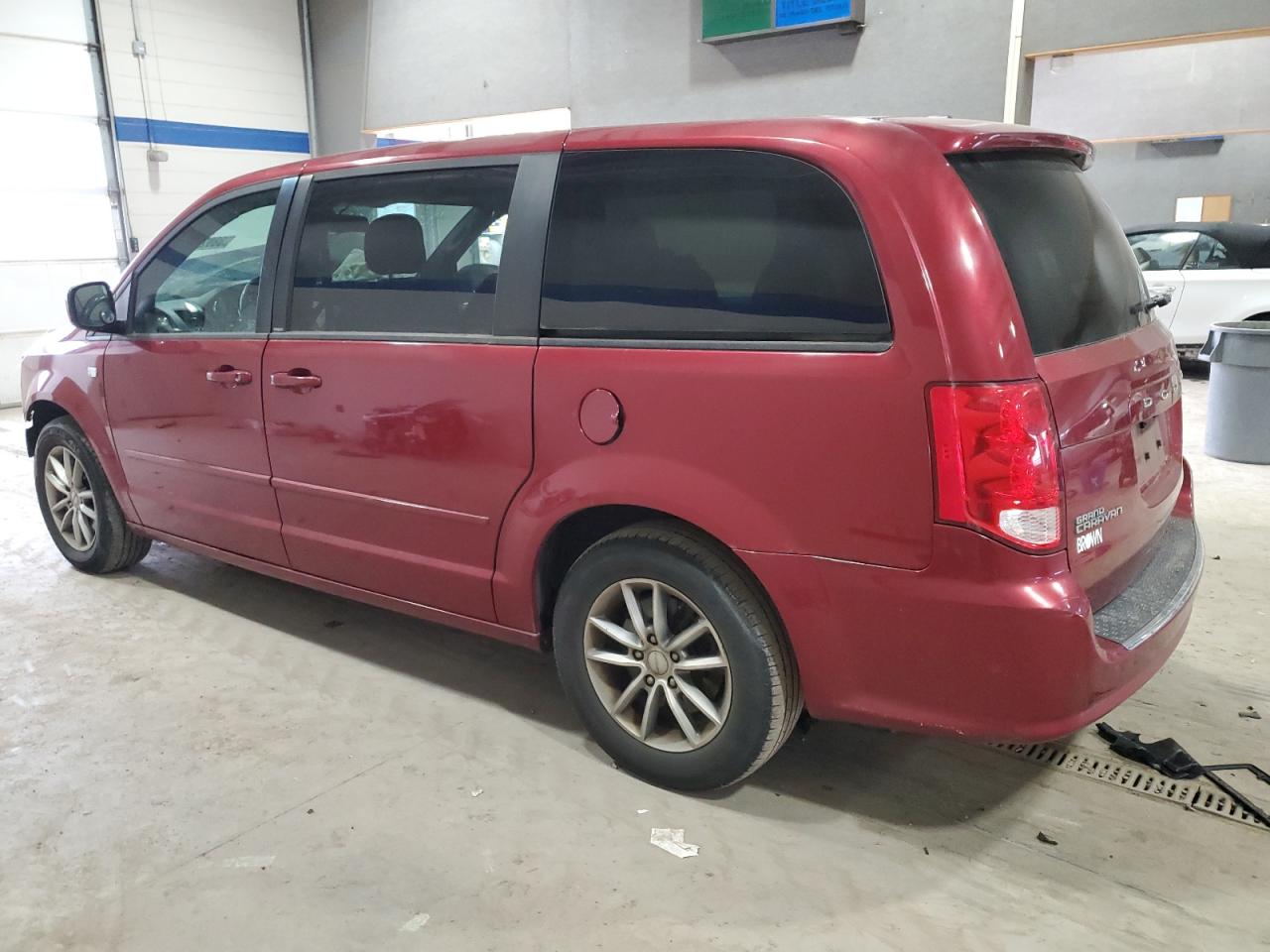 2014 Dodge Caravan - Image 2