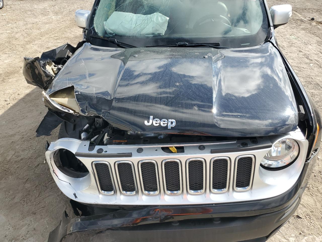 2015 Jeep Renegade - Image 14