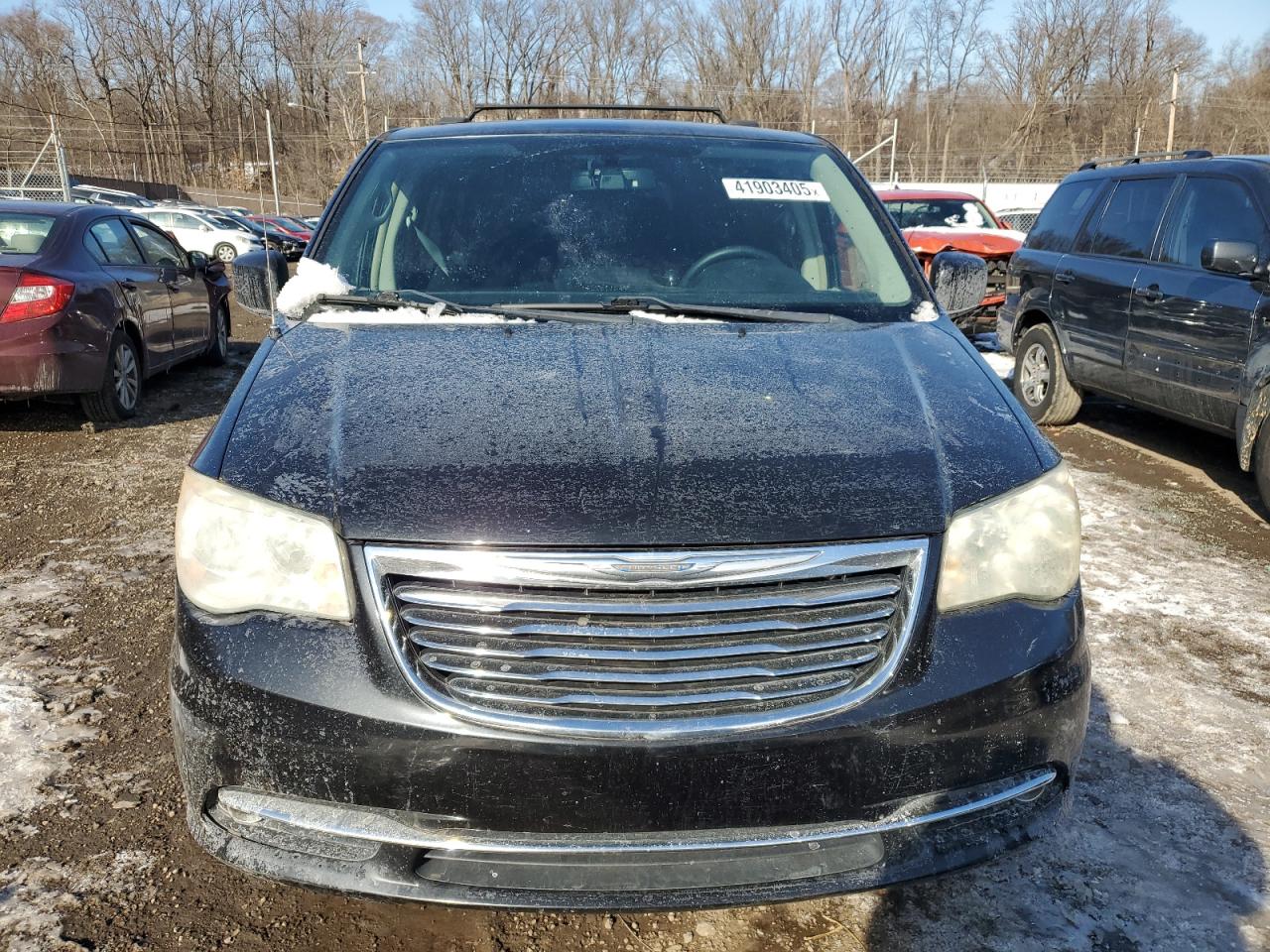 2011 Chrysler Town & Country - Image 5