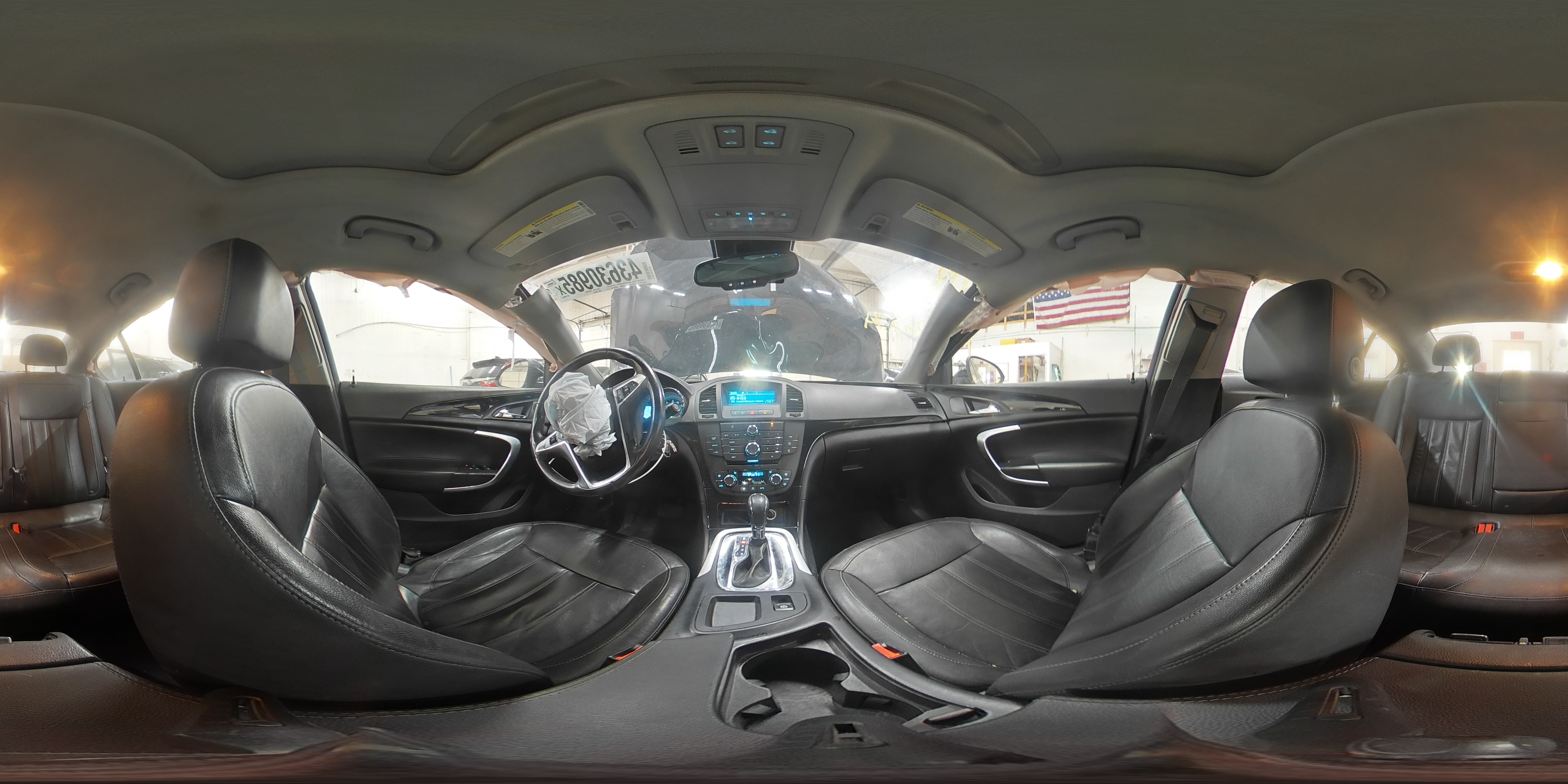 2011 Buick Regal - Image 12
