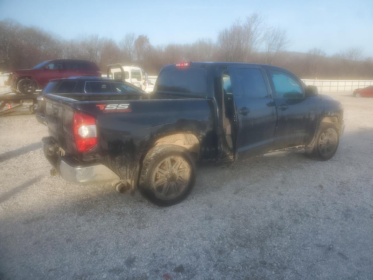 2019 Toyota Tundra - Image 3