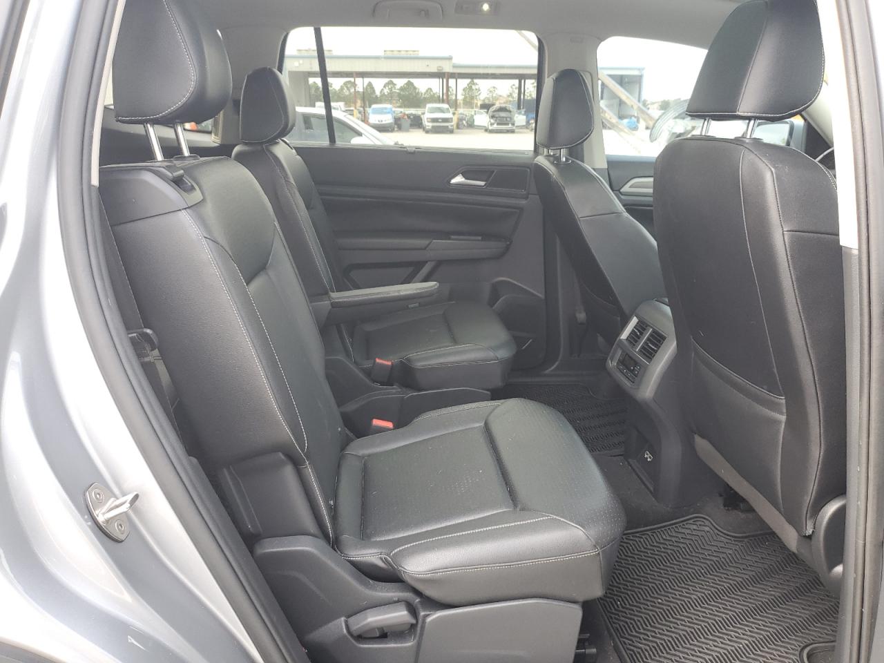 2021 Volkswagen Atlas - Image 11