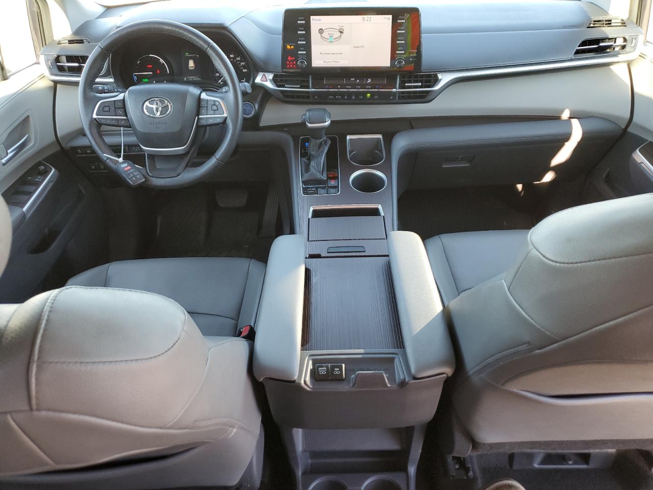 2021 Toyota Sienna - Image 8