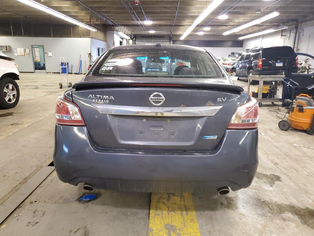 2013 Nissan Altima - Image 6