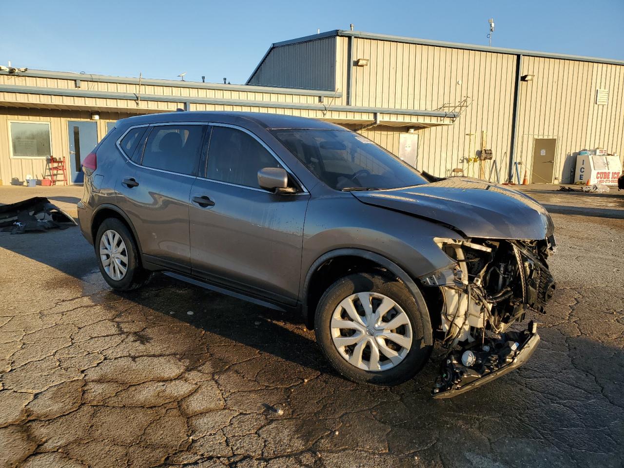 2017 Nissan Rogue - Image 4