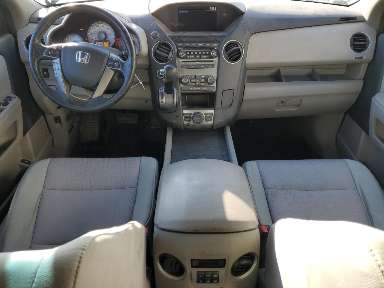 2015 Honda Pilot - Image 8