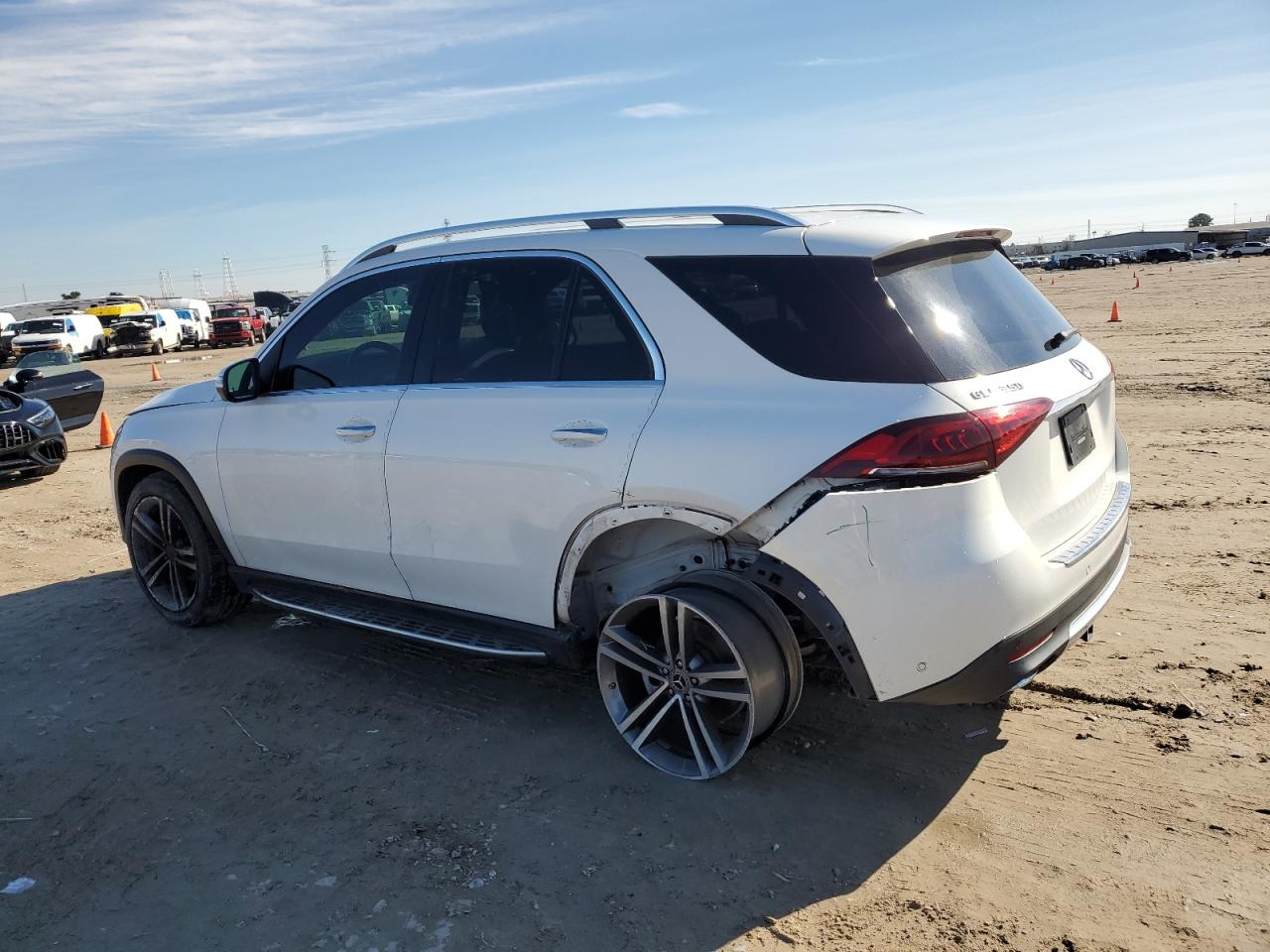 2020 Mercedes-Benz GLE - Image 2