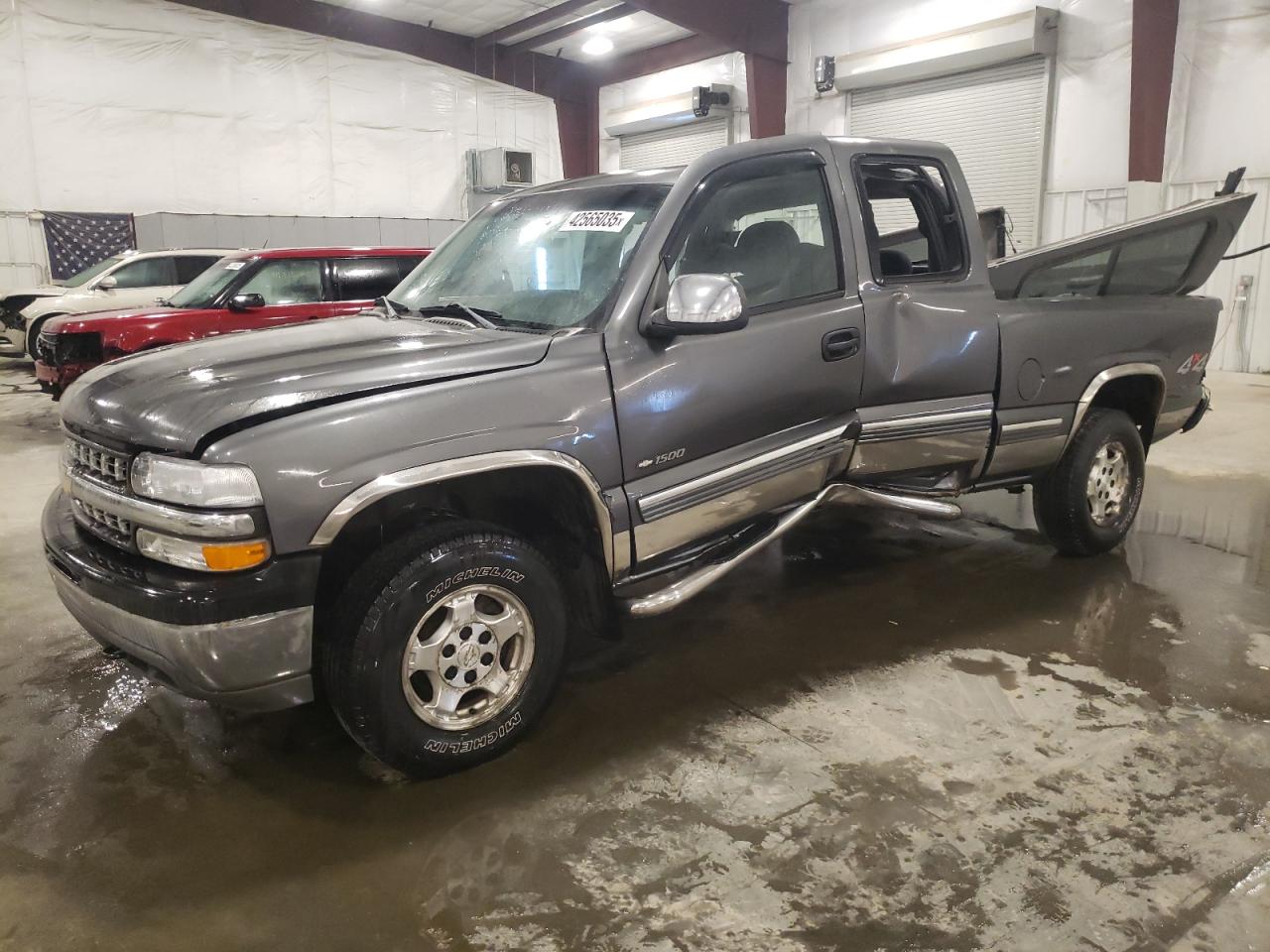 2001 Chevrolet Silverado - Image 1