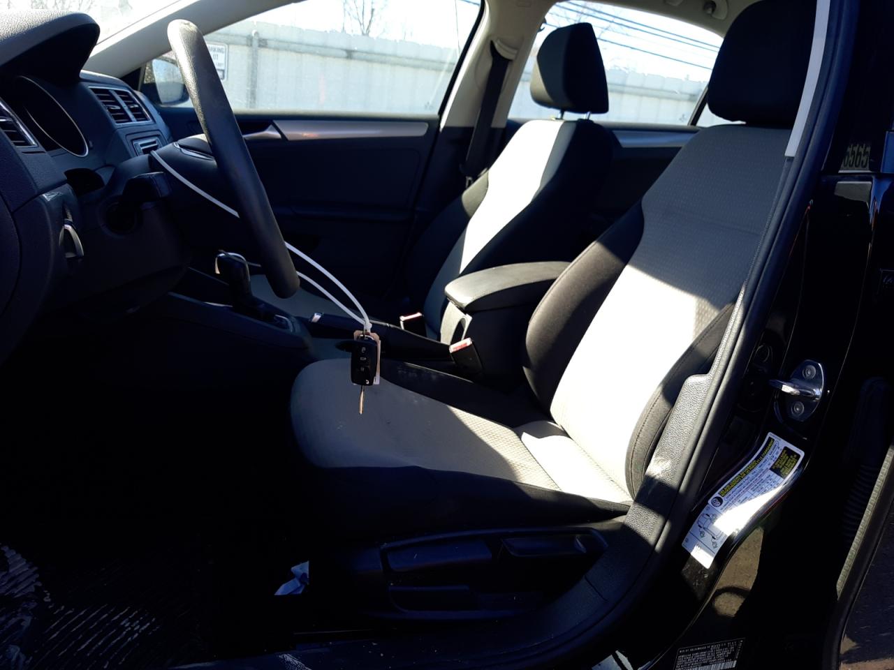 2018 Volkswagen Jetta - Image 7