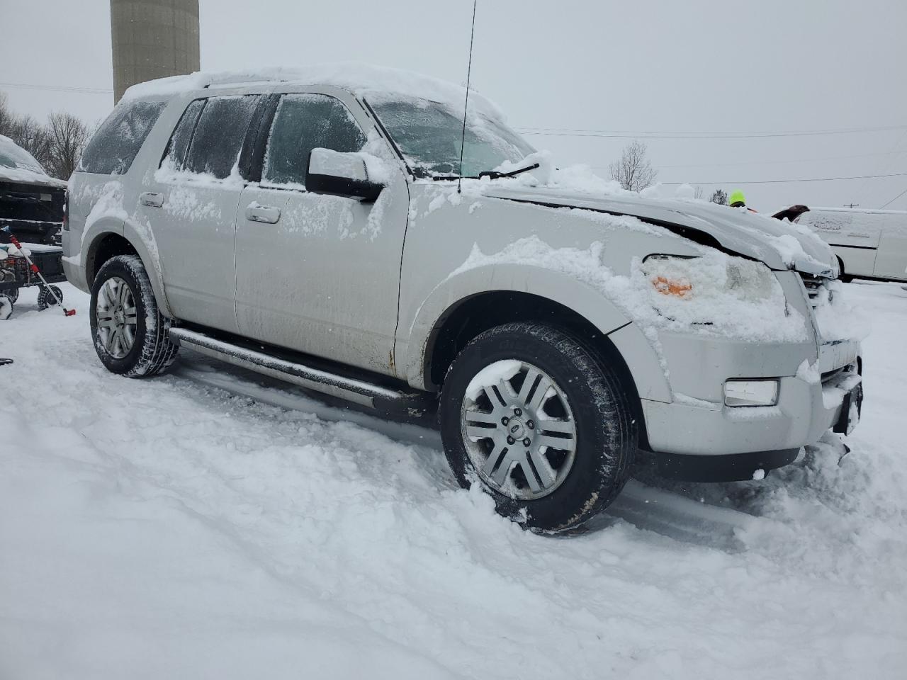 2010 Ford Explorer - Image 4