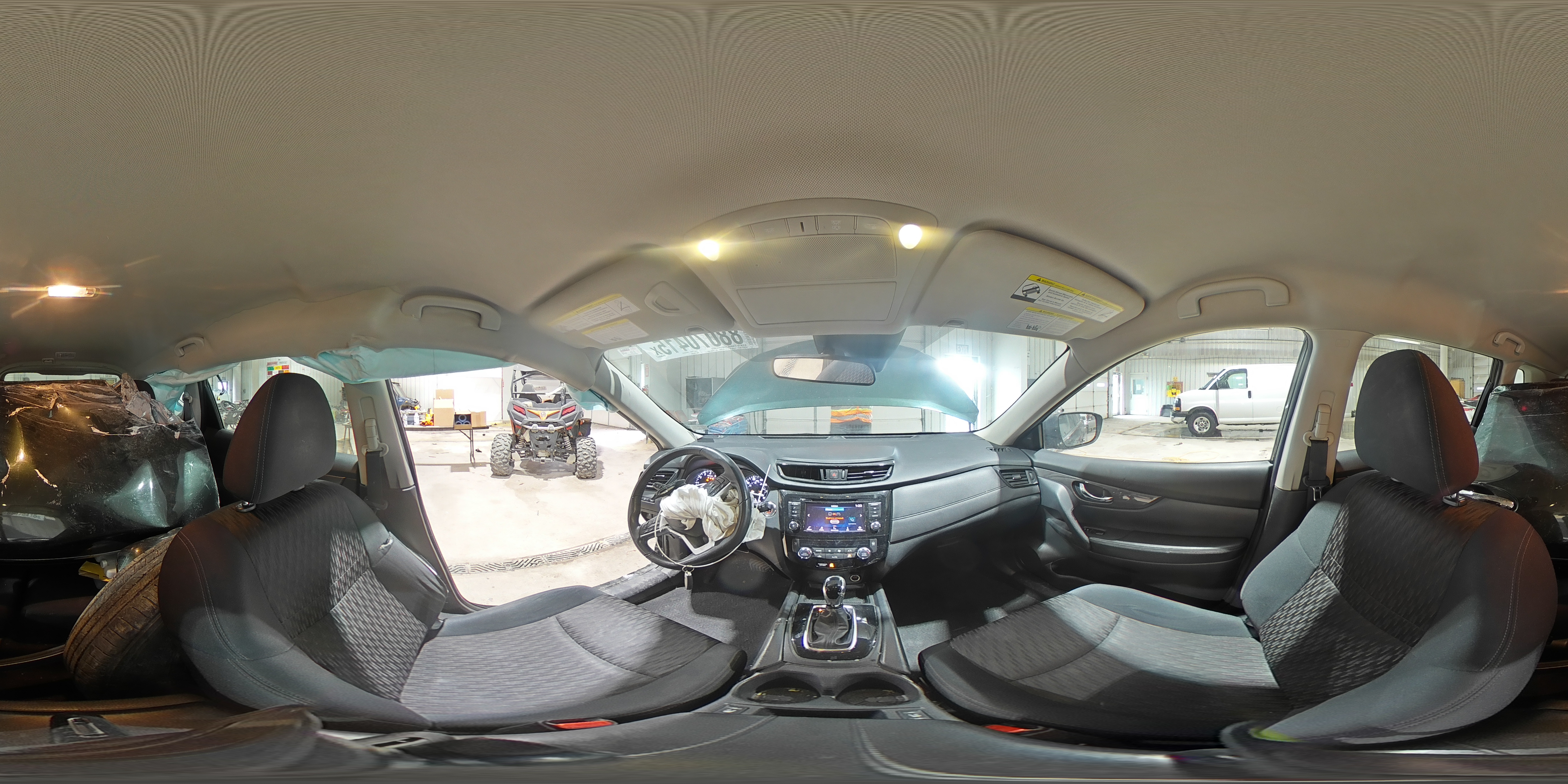 2019 Nissan Rogue - Image 15