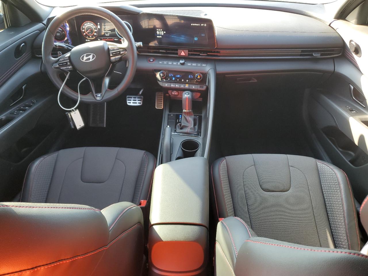 2024 Hyundai Elantra - Image 8