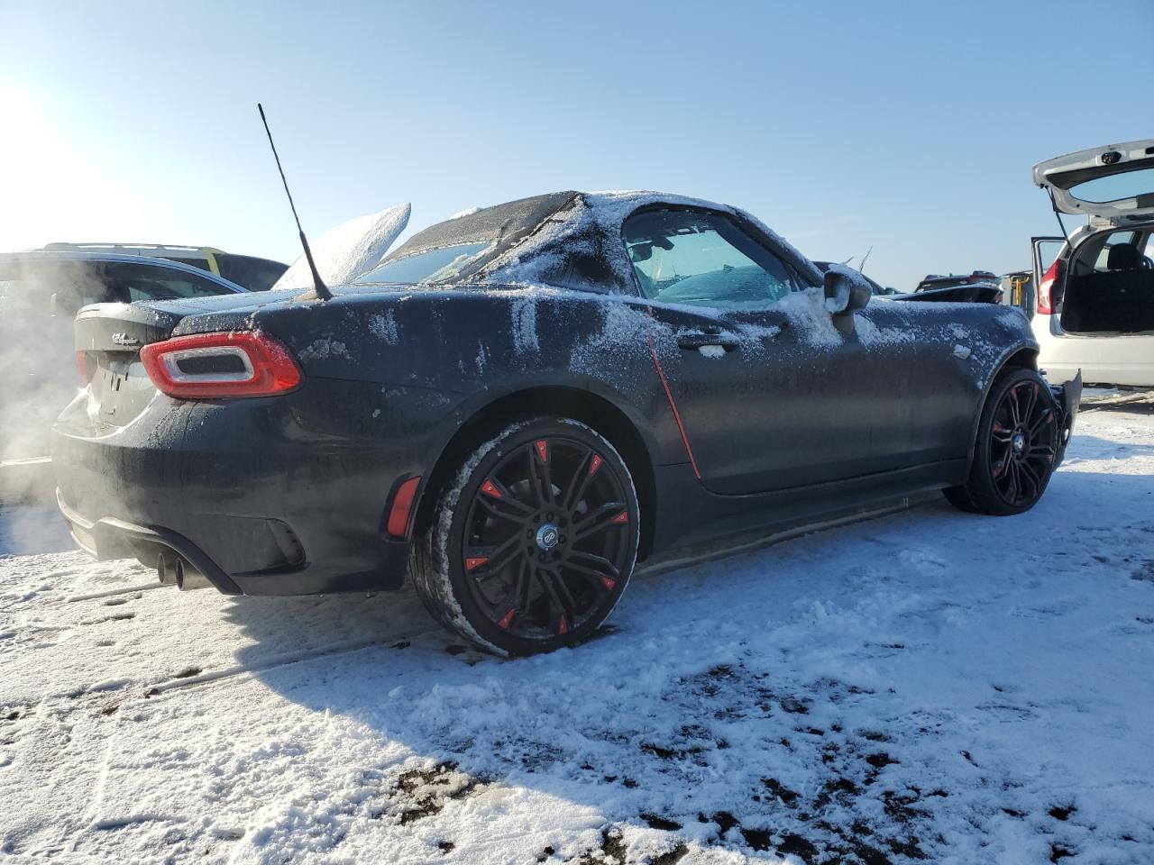 2017 Fiat 124 Spider - Image 3