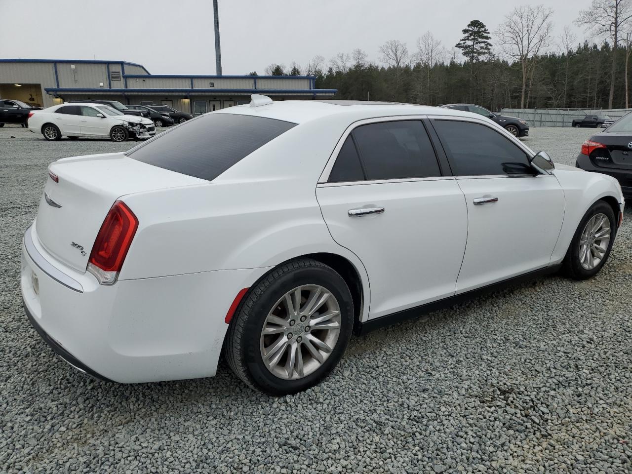 2016 Chrysler 300 - Image 3