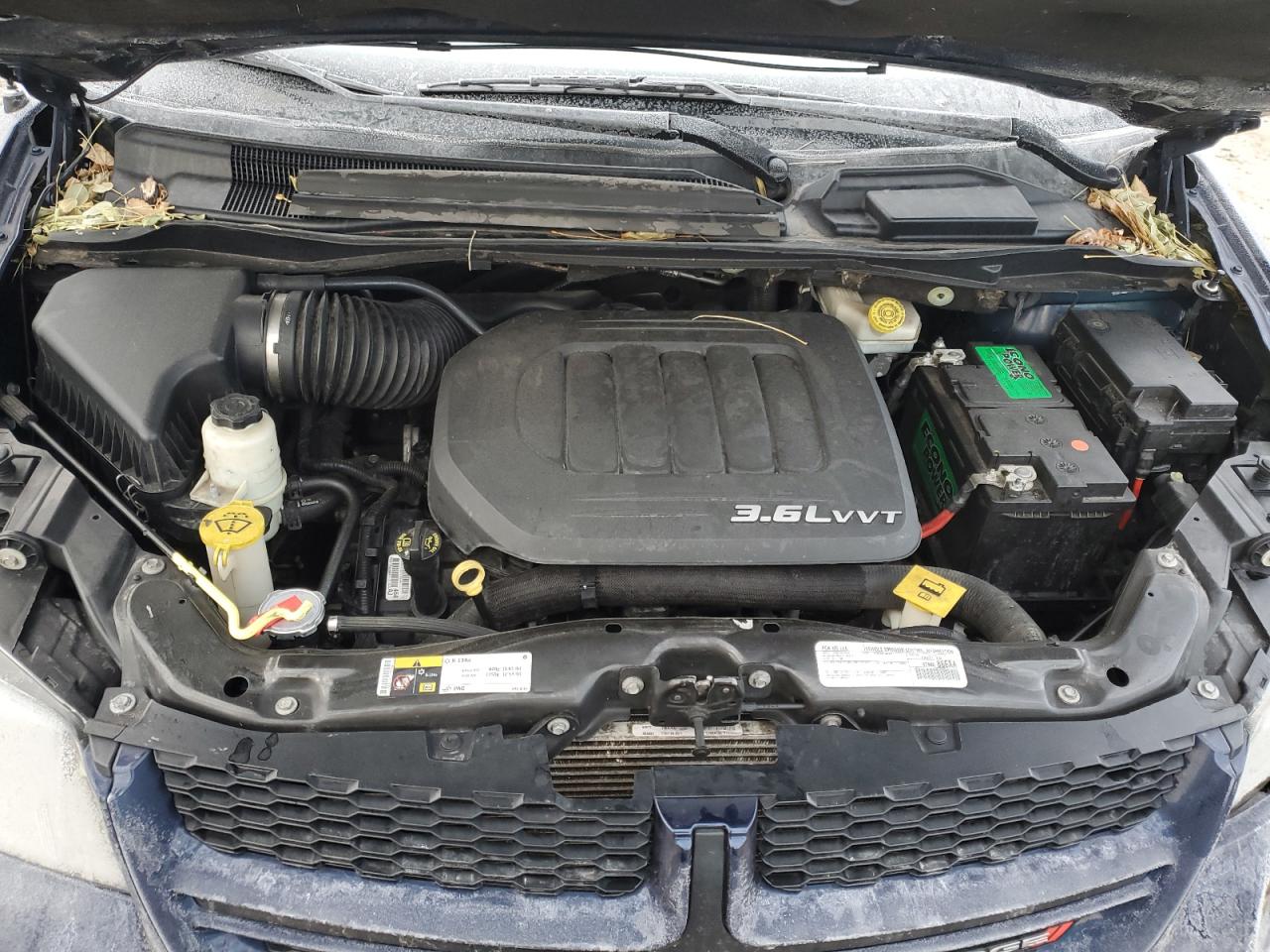 2017 Dodge Caravan - Image 13
