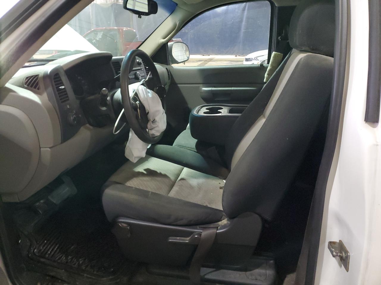 2008 Chevrolet Silverado - Image 7