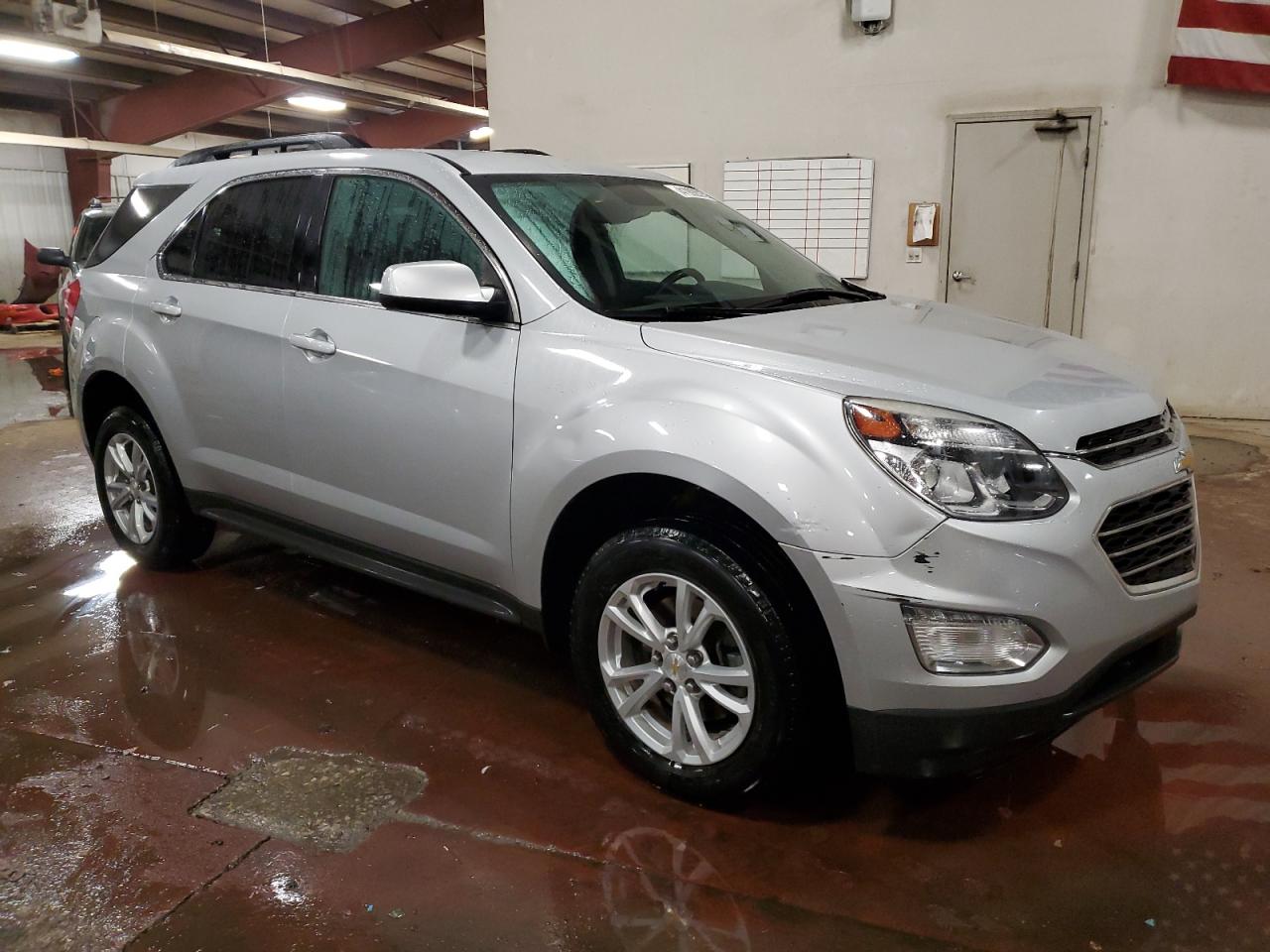 2017 Chevrolet Equinox - Image 4