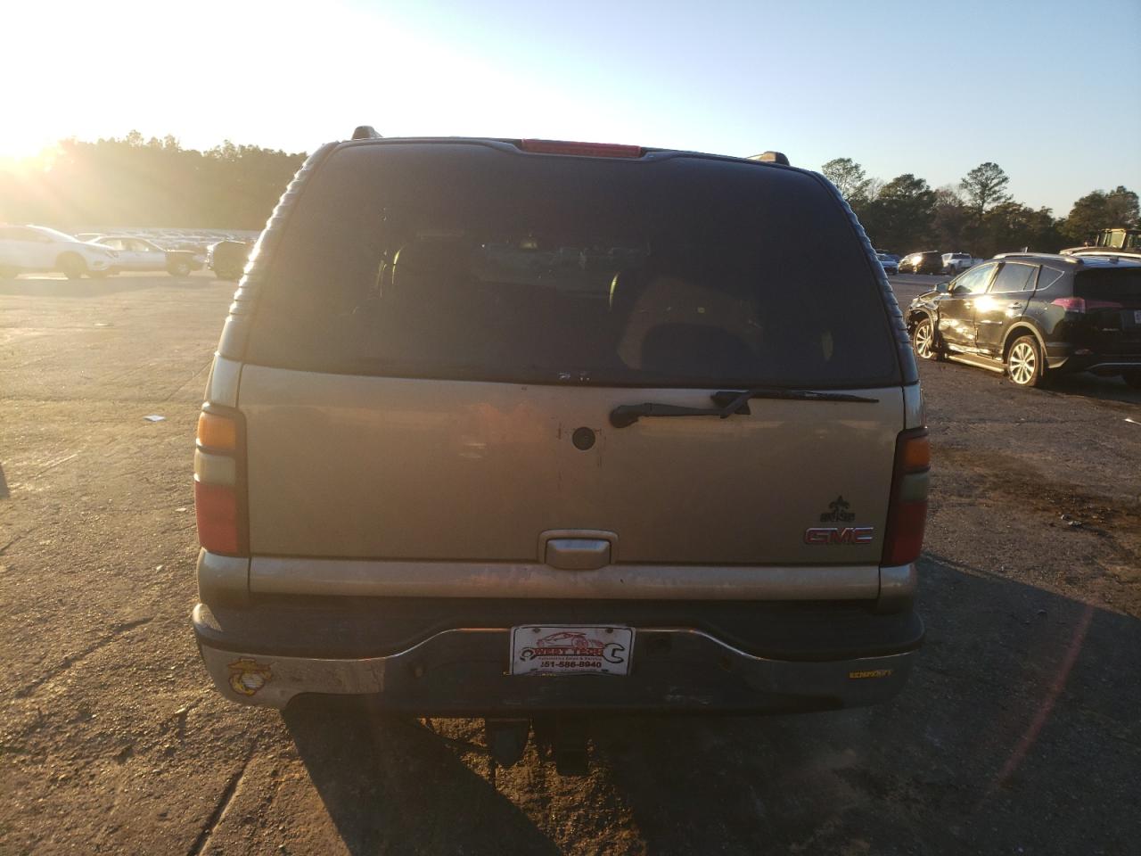 2003 GMC Yukon - Image 6
