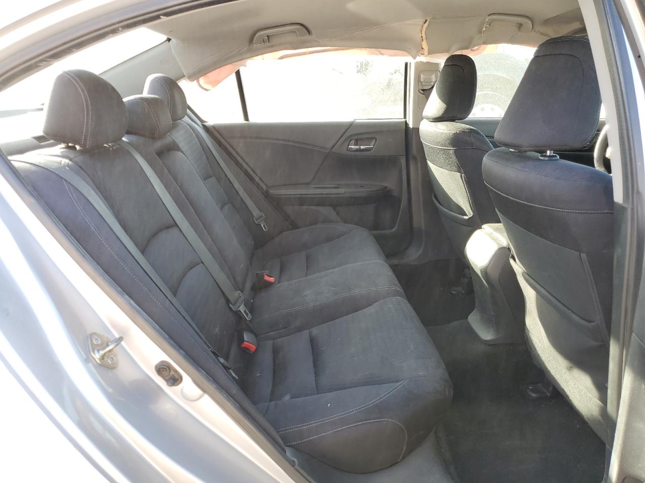 2015 Honda Accord - Image 11